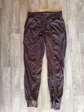 lululemon athletica Women's Track Joggers in Dark Brown